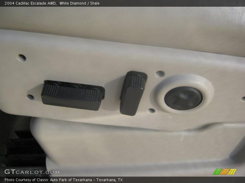 White Diamond / Shale 2004 Cadillac Escalade AWD
