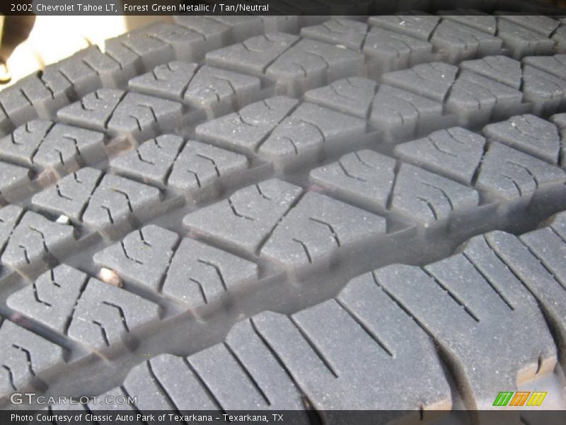 Forest Green Metallic / Tan/Neutral 2002 Chevrolet Tahoe LT