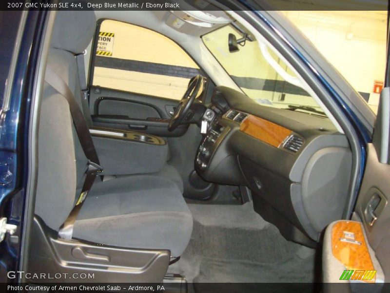 Deep Blue Metallic / Ebony Black 2007 GMC Yukon SLE 4x4