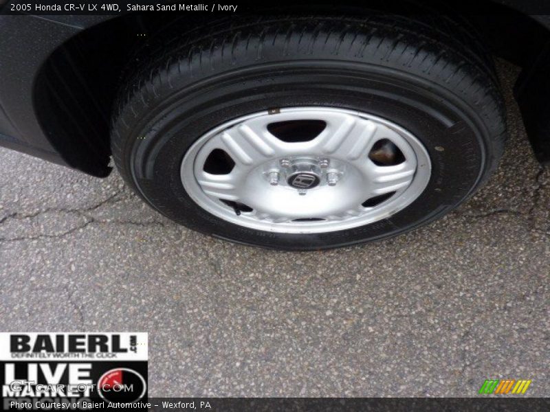 Sahara Sand Metallic / Ivory 2005 Honda CR-V LX 4WD