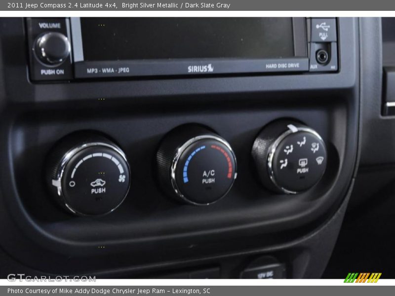 Controls of 2011 Compass 2.4 Latitude 4x4