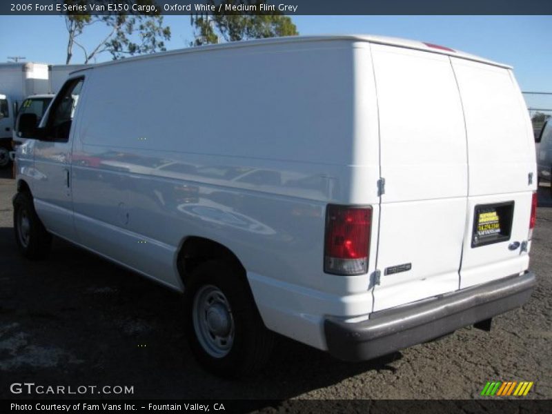 Oxford White / Medium Flint Grey 2006 Ford E Series Van E150 Cargo