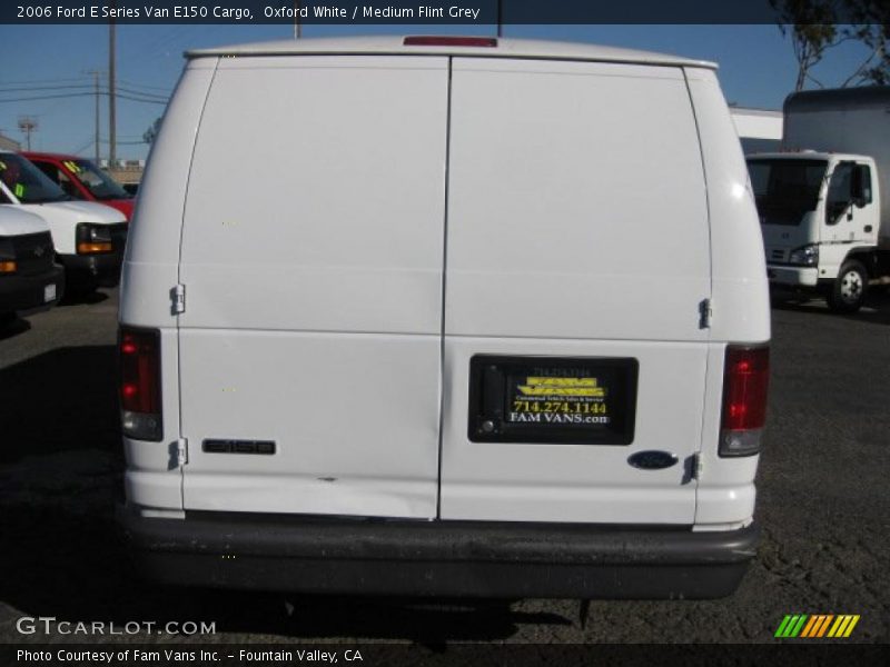 Oxford White / Medium Flint Grey 2006 Ford E Series Van E150 Cargo