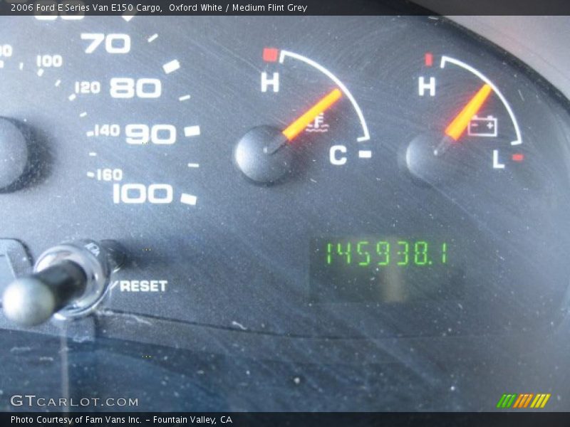 Oxford White / Medium Flint Grey 2006 Ford E Series Van E150 Cargo