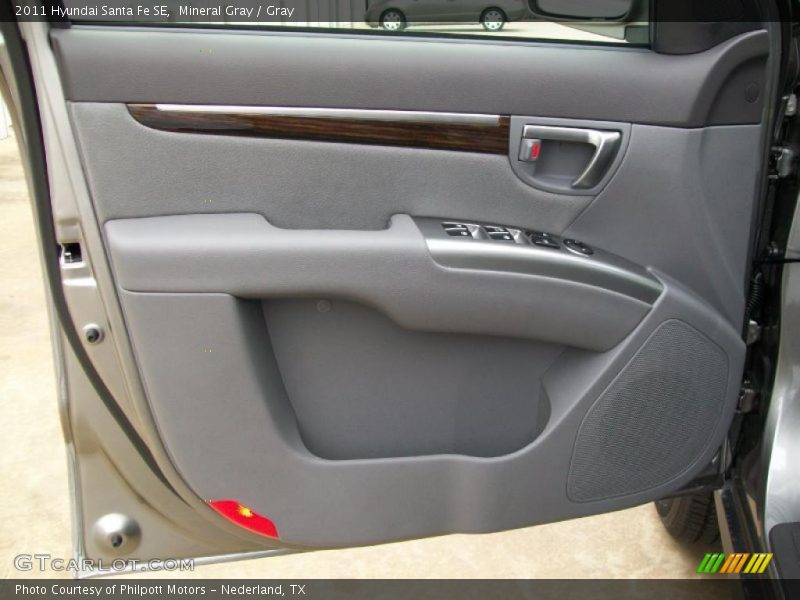 Mineral Gray / Gray 2011 Hyundai Santa Fe SE