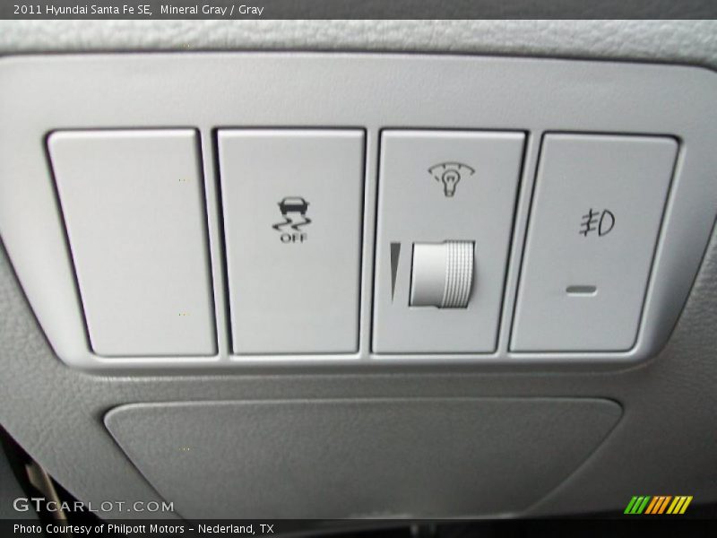Mineral Gray / Gray 2011 Hyundai Santa Fe SE
