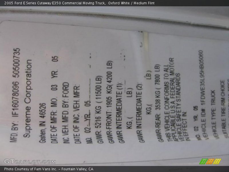 Oxford White / Medium Flint 2005 Ford E Series Cutaway E350 Commercial Moving Truck
