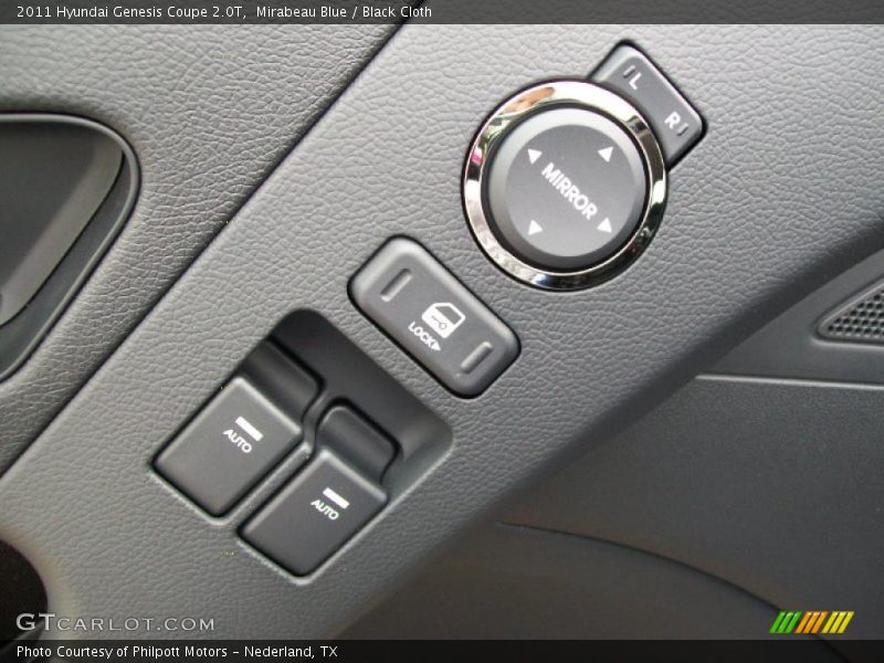 Controls of 2011 Genesis Coupe 2.0T