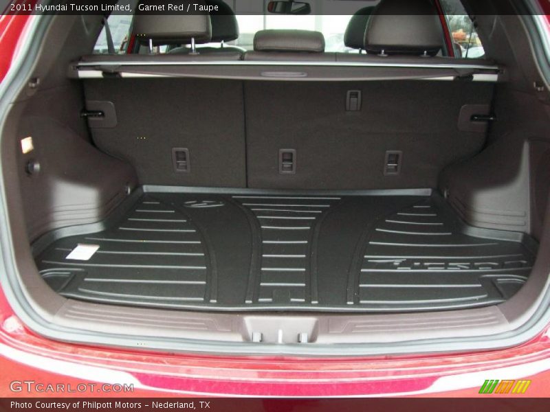  2011 Tucson Limited Trunk