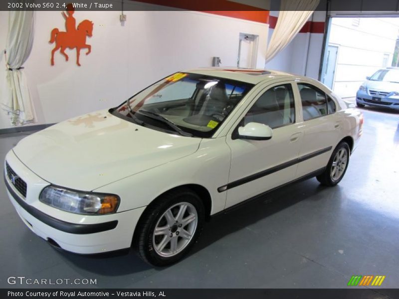 White / Taupe 2002 Volvo S60 2.4