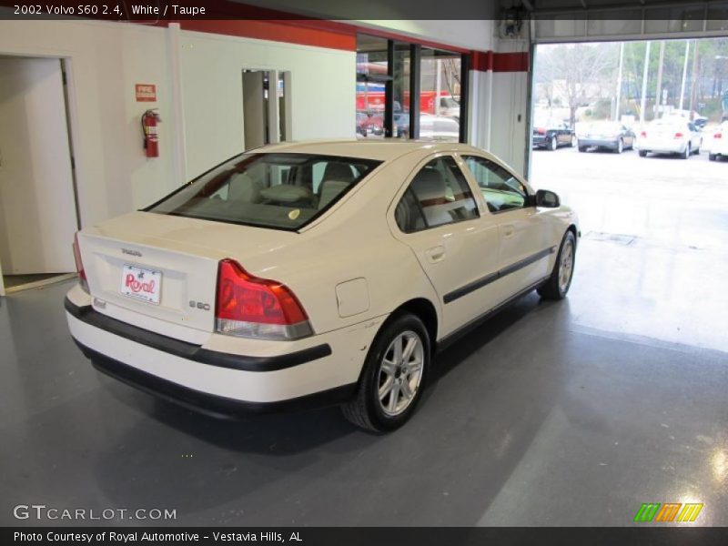 White / Taupe 2002 Volvo S60 2.4