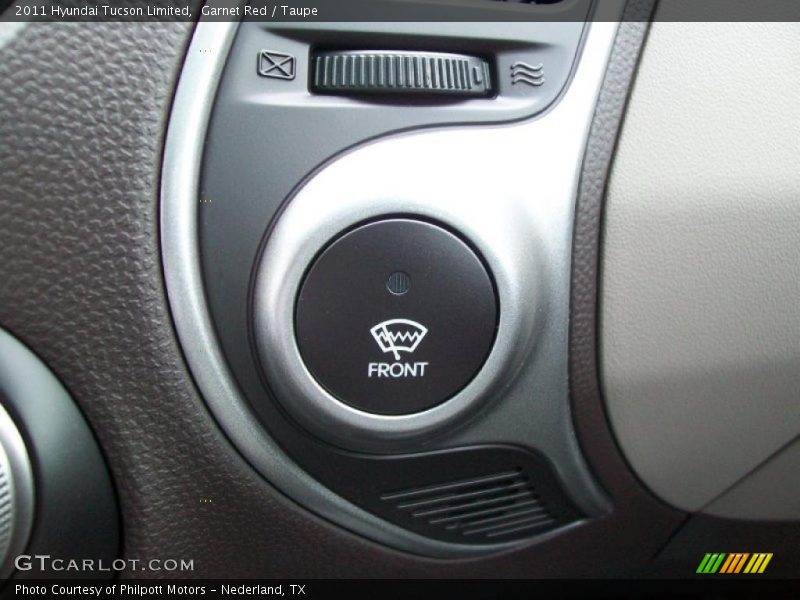 Controls of 2011 Tucson Limited