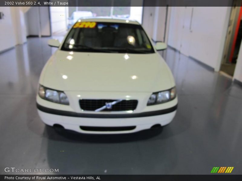 White / Taupe 2002 Volvo S60 2.4