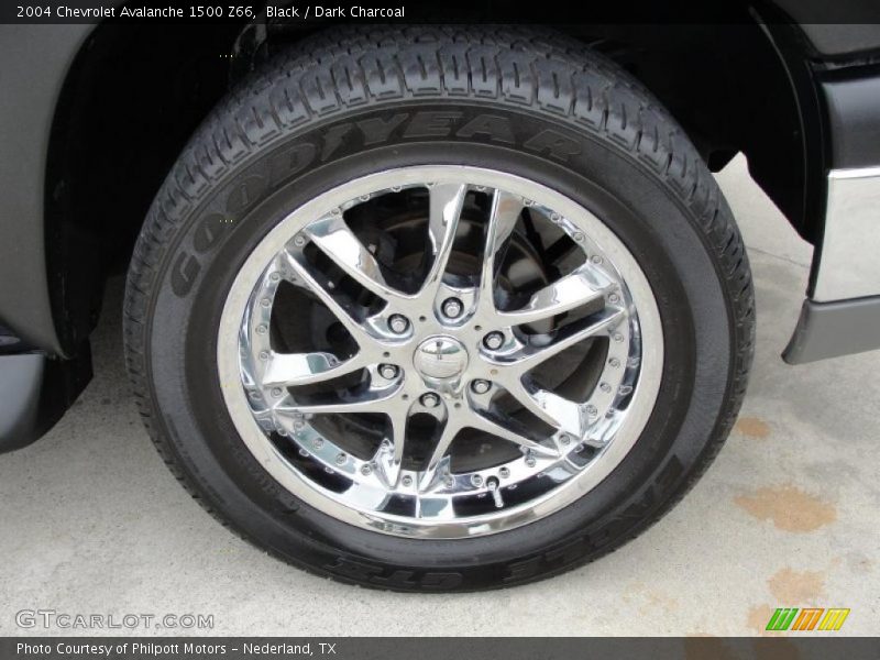 Black / Dark Charcoal 2004 Chevrolet Avalanche 1500 Z66