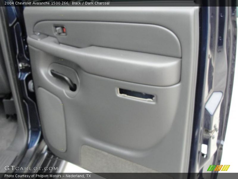 Black / Dark Charcoal 2004 Chevrolet Avalanche 1500 Z66