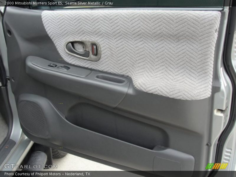 Seattle Silver Metallic / Gray 2000 Mitsubishi Montero Sport ES