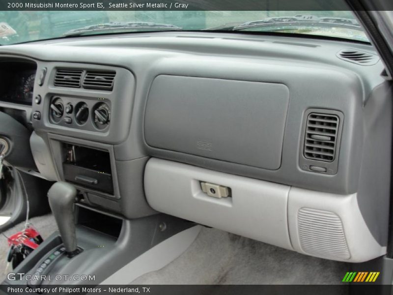 Seattle Silver Metallic / Gray 2000 Mitsubishi Montero Sport ES