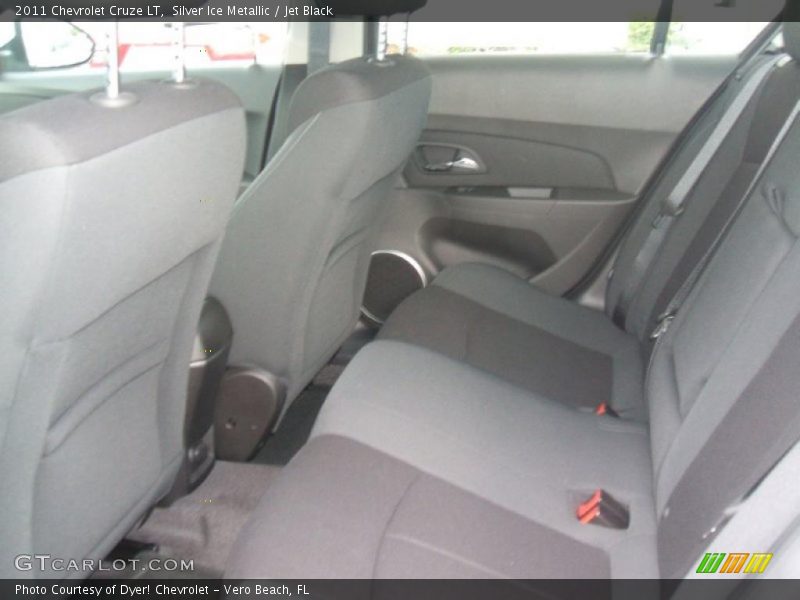 Silver Ice Metallic / Jet Black 2011 Chevrolet Cruze LT