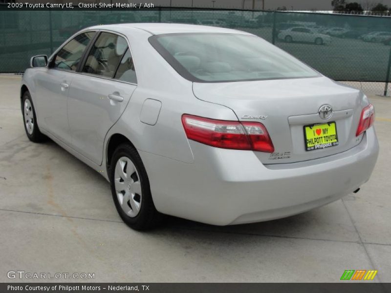 Classic Silver Metallic / Ash 2009 Toyota Camry LE