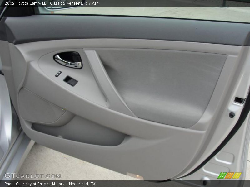 Classic Silver Metallic / Ash 2009 Toyota Camry LE