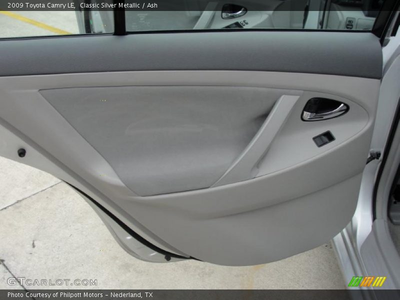 Classic Silver Metallic / Ash 2009 Toyota Camry LE