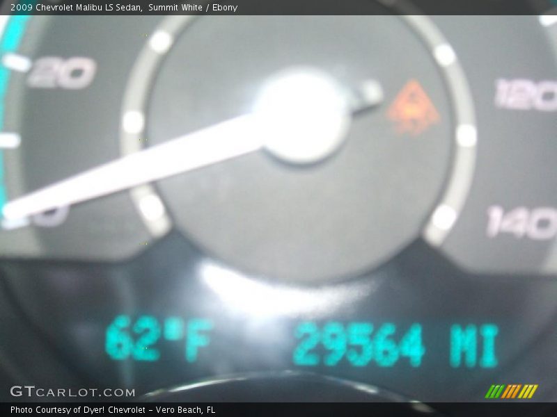 Summit White / Ebony 2009 Chevrolet Malibu LS Sedan