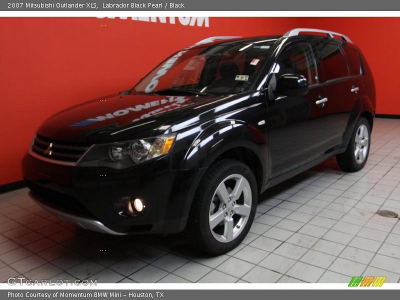 Labrador Black Pearl / Black 2007 Mitsubishi Outlander XLS