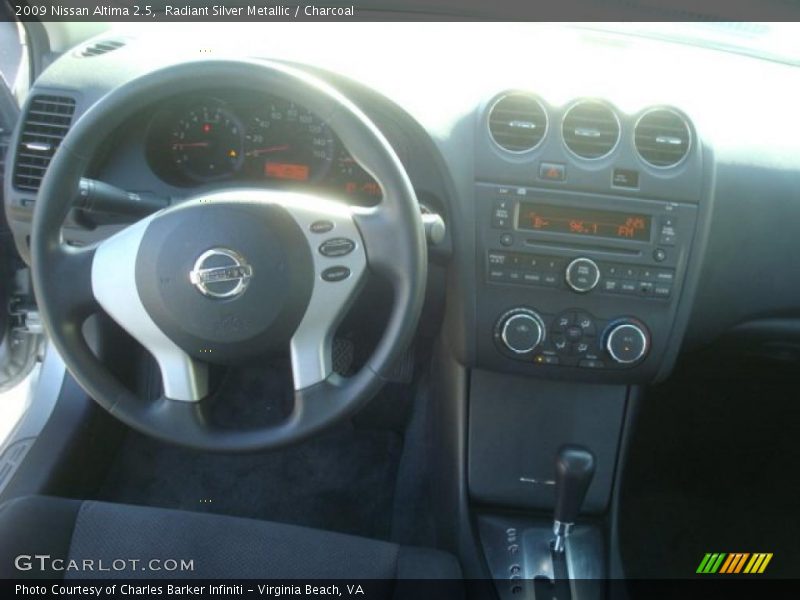 Radiant Silver Metallic / Charcoal 2009 Nissan Altima 2.5
