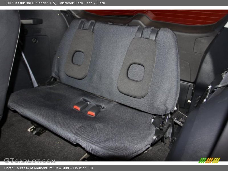 Labrador Black Pearl / Black 2007 Mitsubishi Outlander XLS