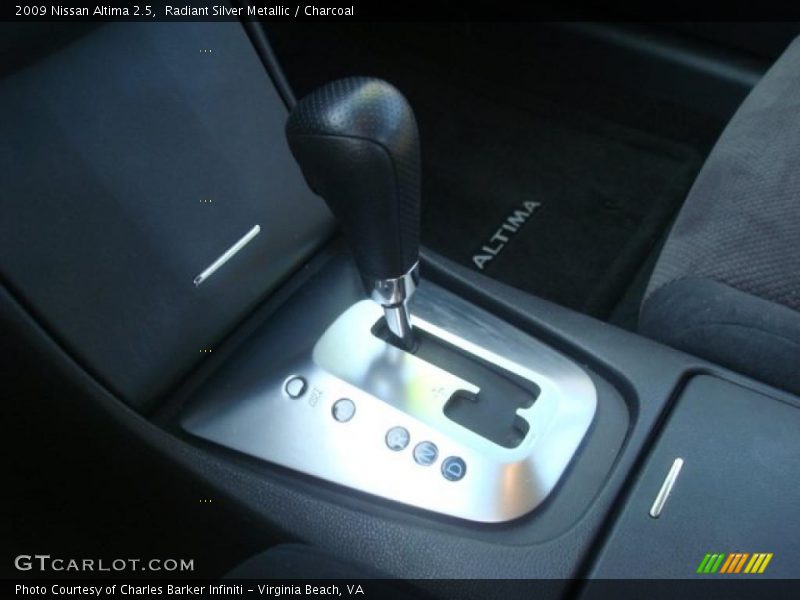 Radiant Silver Metallic / Charcoal 2009 Nissan Altima 2.5