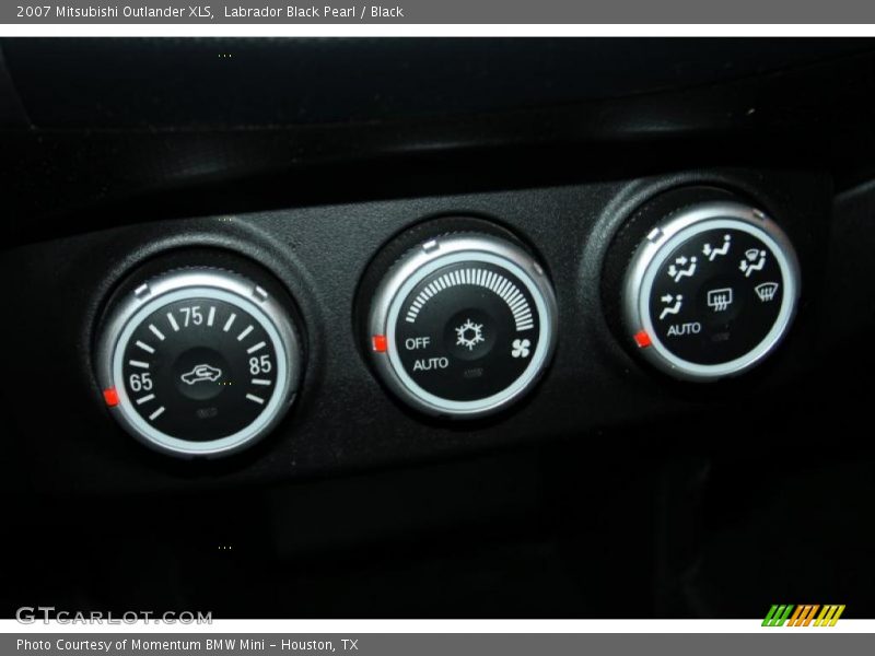Controls of 2007 Outlander XLS
