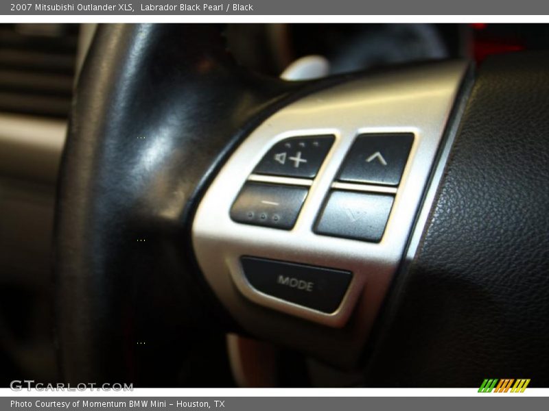 Labrador Black Pearl / Black 2007 Mitsubishi Outlander XLS