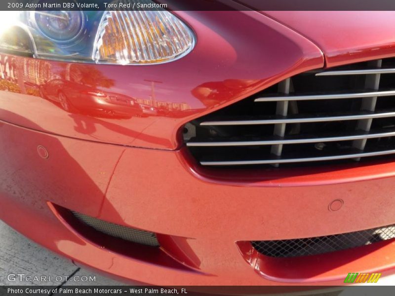 Toro Red / Sandstorm 2009 Aston Martin DB9 Volante