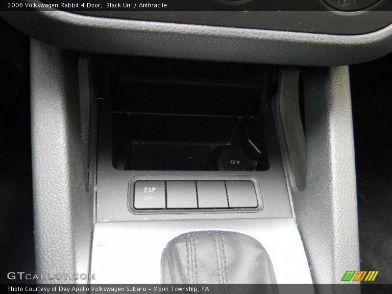 Black Uni / Anthracite 2006 Volkswagen Rabbit 4 Door