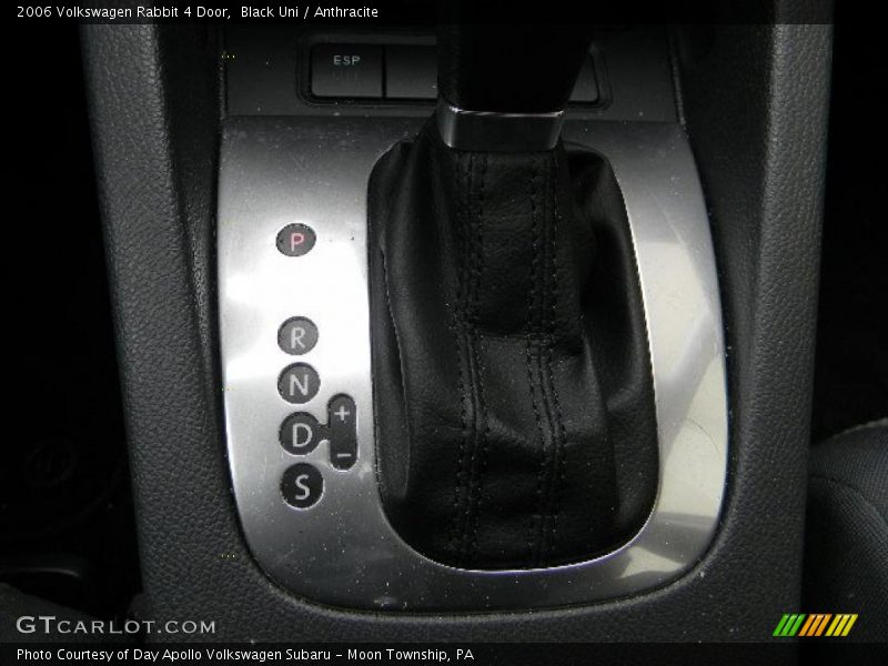 Black Uni / Anthracite 2006 Volkswagen Rabbit 4 Door