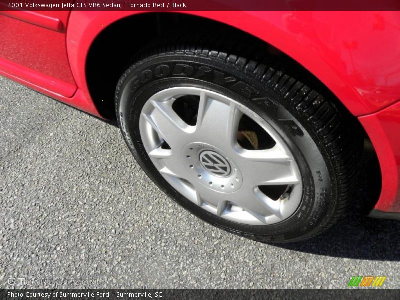 Tornado Red / Black 2001 Volkswagen Jetta GLS VR6 Sedan