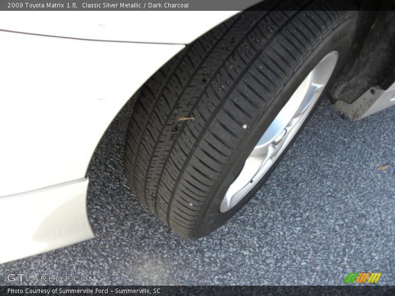 Classic Silver Metallic / Dark Charcoal 2009 Toyota Matrix 1.8