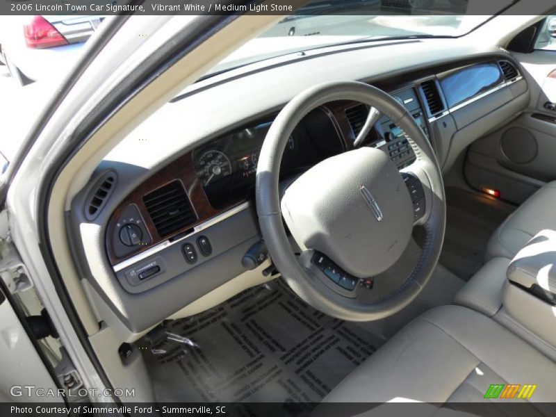 Dashboard of 2006 Town Car Signature