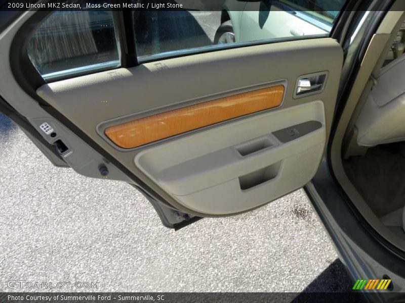 Moss Green Metallic / Light Stone 2009 Lincoln MKZ Sedan