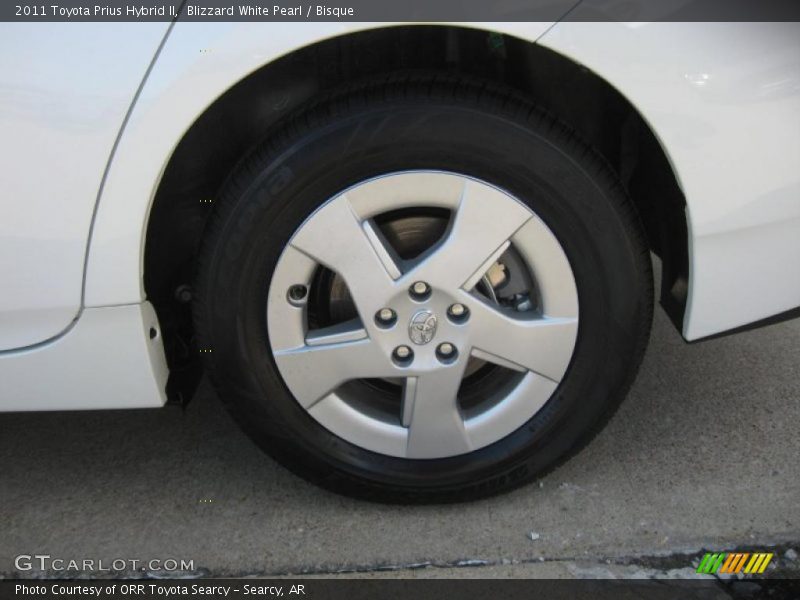 Blizzard White Pearl / Bisque 2011 Toyota Prius Hybrid II