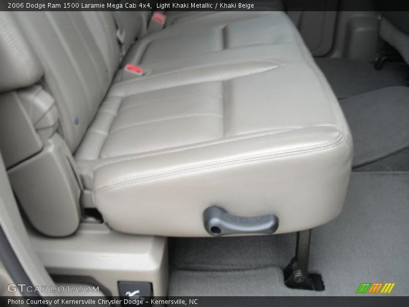 Light Khaki Metallic / Khaki Beige 2006 Dodge Ram 1500 Laramie Mega Cab 4x4