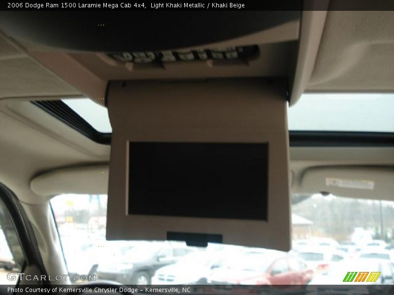 Light Khaki Metallic / Khaki Beige 2006 Dodge Ram 1500 Laramie Mega Cab 4x4