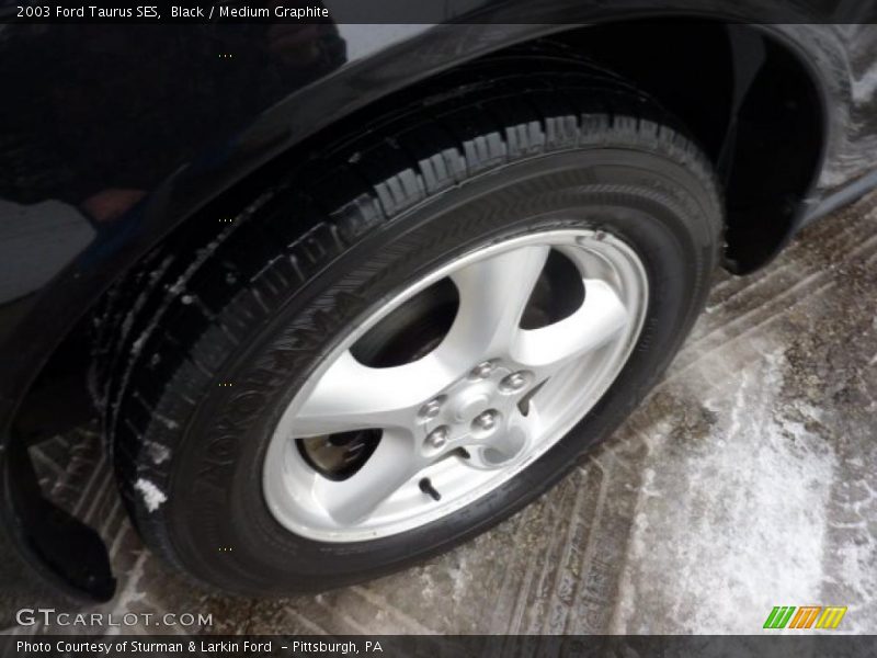 Black / Medium Graphite 2003 Ford Taurus SES
