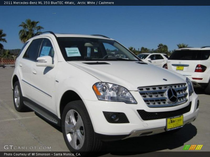 Front 3/4 View of 2011 ML 350 BlueTEC 4Matic
