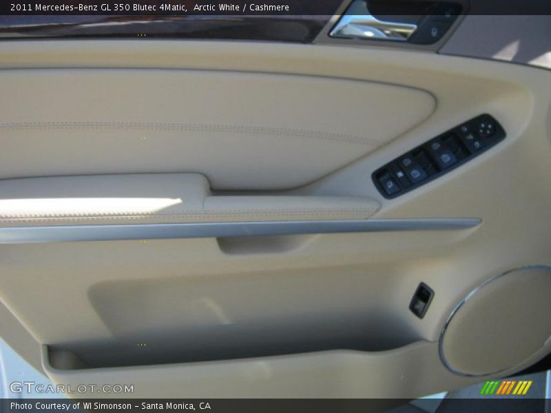 Arctic White / Cashmere 2011 Mercedes-Benz GL 350 Blutec 4Matic