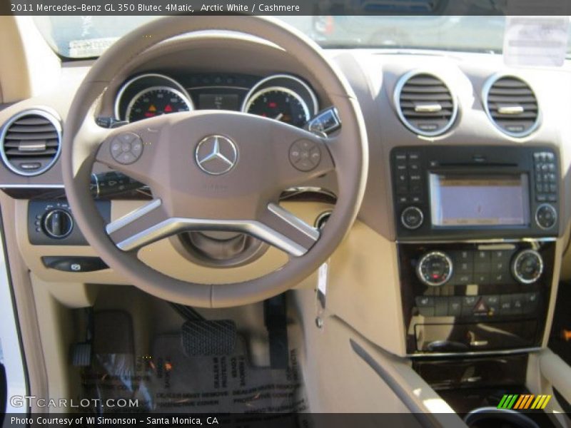 Dashboard of 2011 GL 350 Blutec 4Matic