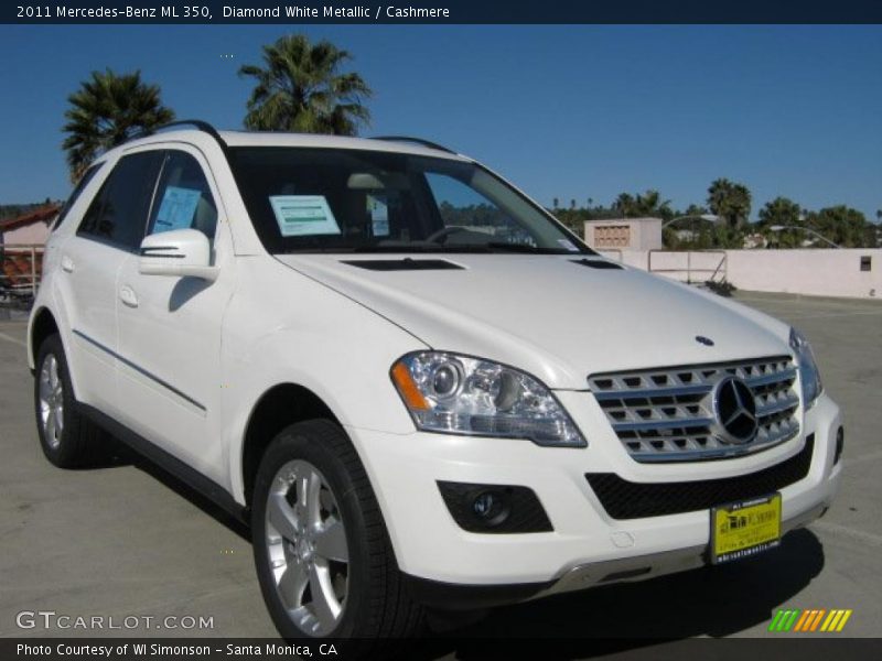Diamond White Metallic / Cashmere 2011 Mercedes-Benz ML 350