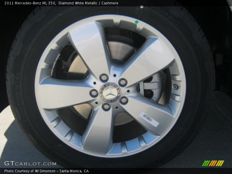 Diamond White Metallic / Cashmere 2011 Mercedes-Benz ML 350