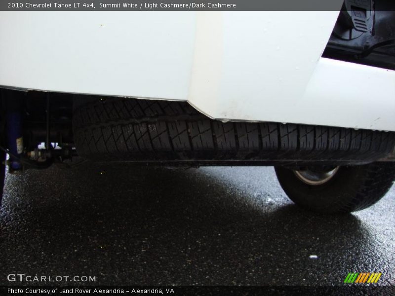 Summit White / Light Cashmere/Dark Cashmere 2010 Chevrolet Tahoe LT 4x4