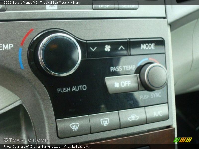 Tropical Sea Metallic / Ivory 2009 Toyota Venza V6